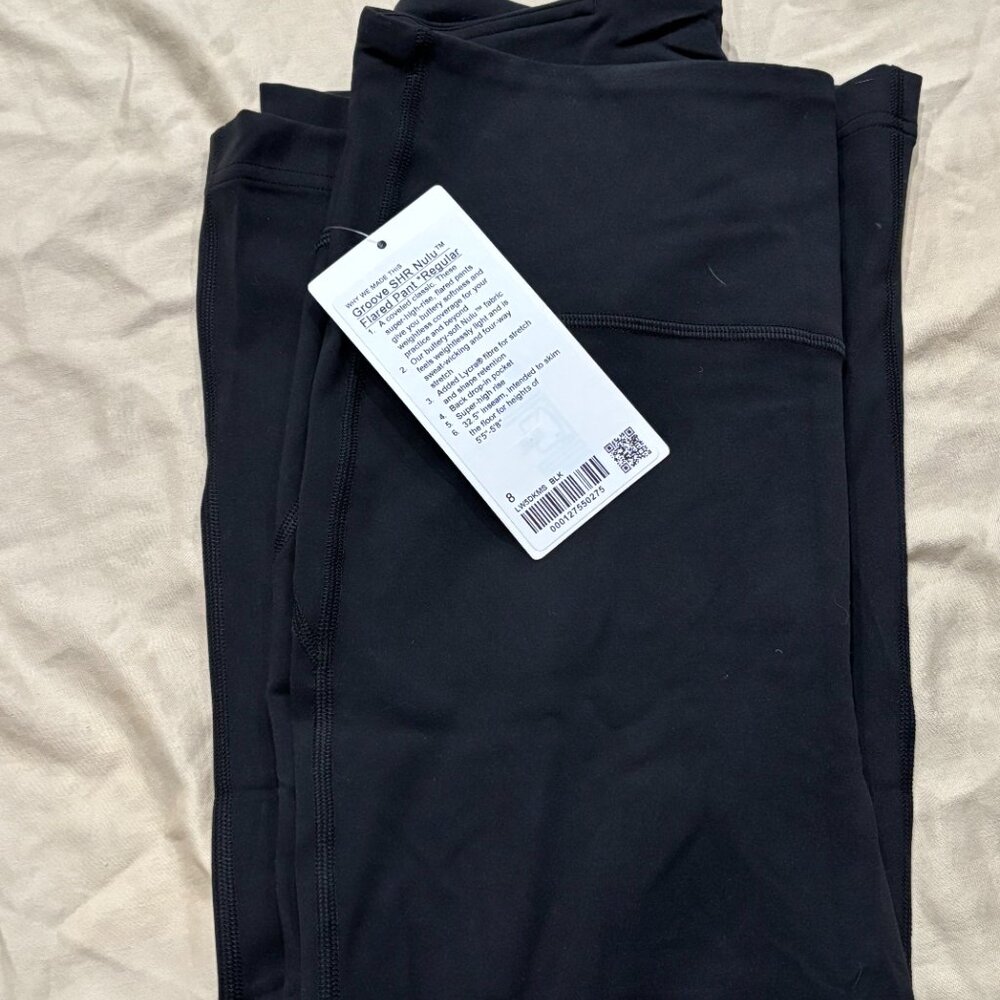 NWT Lululemon Grove SHR Flared Pant Women's Regular 8 Black